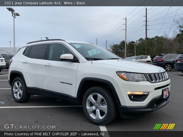 2021 Jeep Compass Latitude 4x4 in White