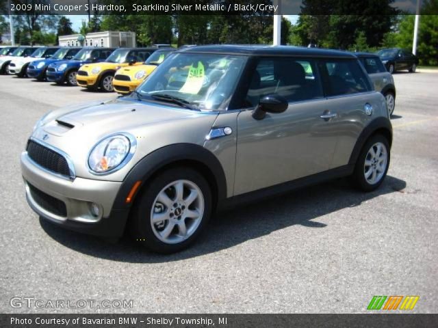2009 Mini Cooper S Hardtop in Sparkling Silver Metallic