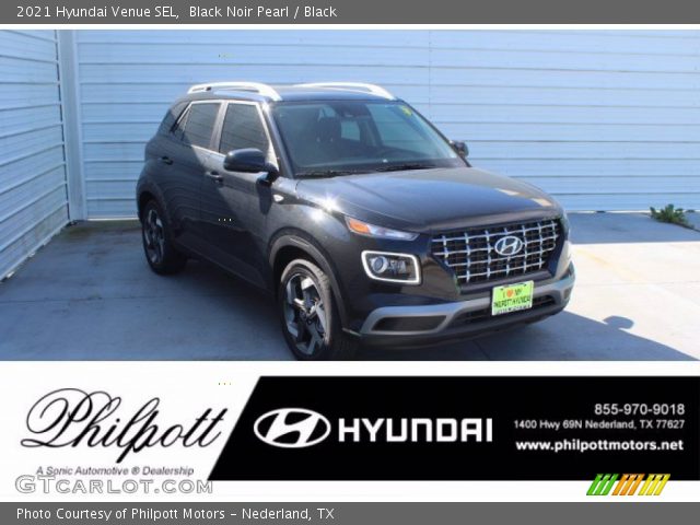 2021 Hyundai Venue SEL in Black Noir Pearl