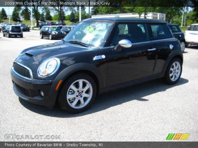 2009 Mini Cooper S Hardtop in Midnight Black