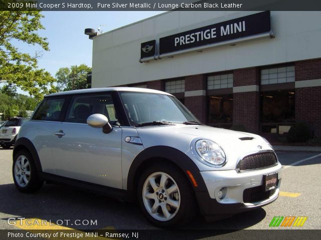 2009 Mini Cooper S Hardtop in Pure Silver Metallic