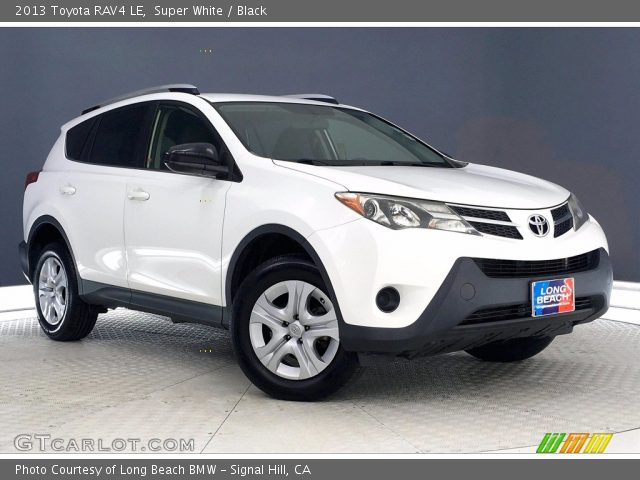 2013 Toyota RAV4 LE in Super White