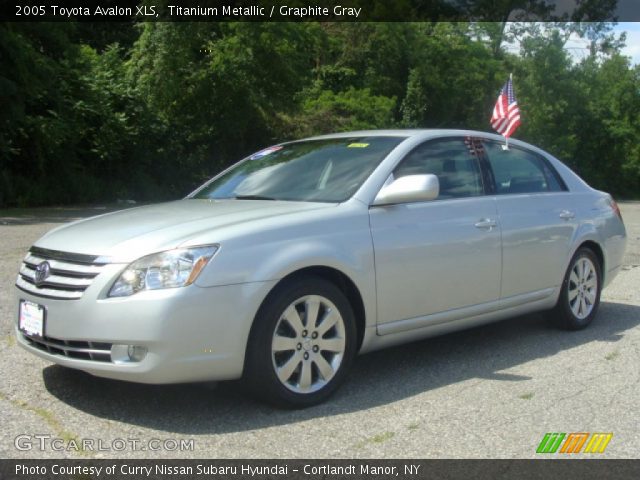 2005 Toyota Avalon XLS in Titanium Metallic