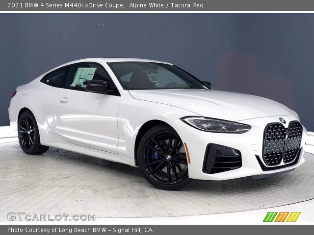 2021 BMW 4 Series M440i xDrive Coupe in Alpine White