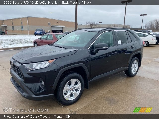 2021 Toyota RAV4 XLE AWD in Midnight Black Metallic