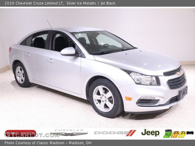 2016 Chevrolet Cruze Limited LT in Silver Ice Metallic
