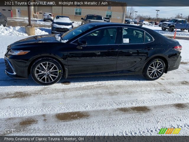 2021 Toyota Camry XLE AWD in Midnight Black Metallic