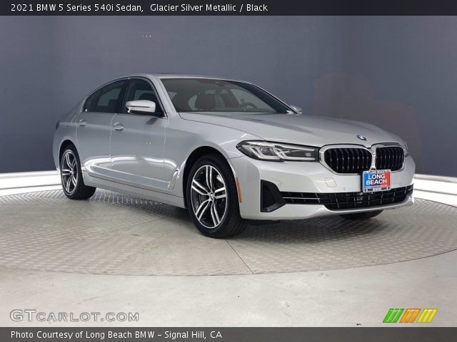 2021 BMW 5 Series 540i Sedan in Glacier Silver Metallic