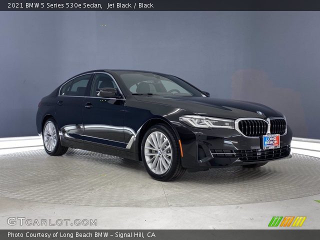 2021 BMW 5 Series 530e Sedan in Jet Black