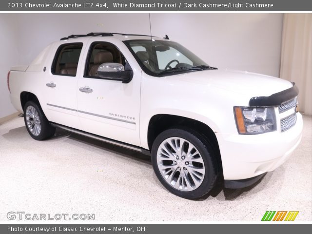 2013 Chevrolet Avalanche LTZ 4x4 in White Diamond Tricoat