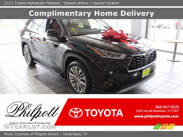 2021 Toyota Highlander Platinum in Opulent Amber