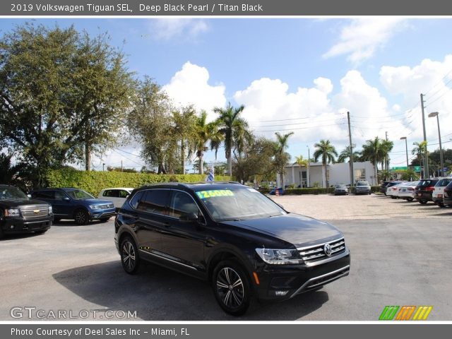 2019 Volkswagen Tiguan SEL in Deep Black Pearl