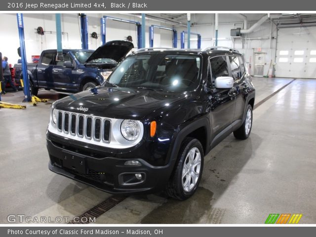 2016 Jeep Renegade Limited 4x4 in Black