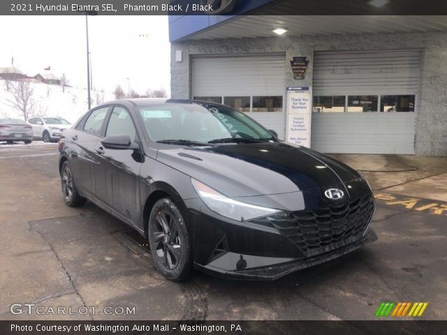 2021 Hyundai Elantra SEL in Phantom Black