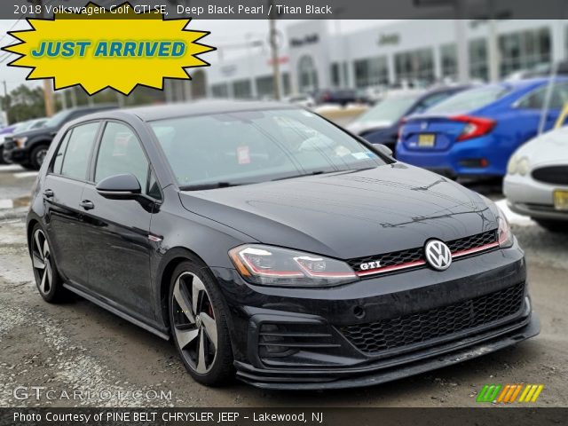 2018 Volkswagen Golf GTI SE in Deep Black Pearl