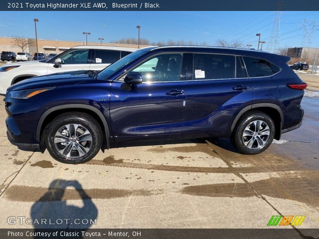 2021 Toyota Highlander XLE AWD in Blueprint