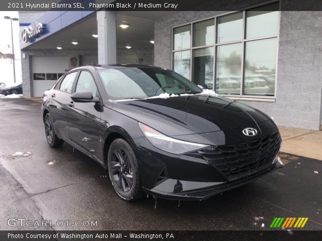 2021 Hyundai Elantra SEL in Phantom Black