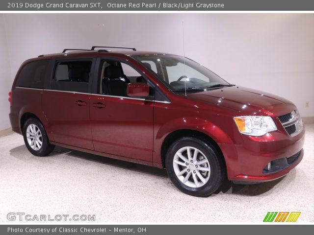 2019 Dodge Grand Caravan SXT in Octane Red Pearl