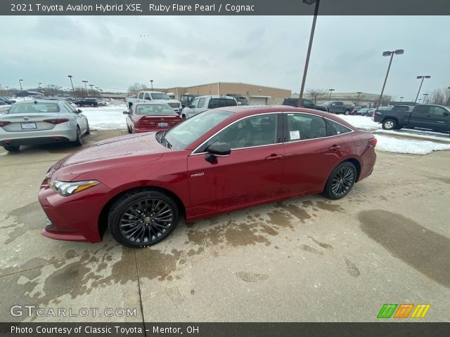 2021 Toyota Avalon Hybrid XSE in Ruby Flare Pearl