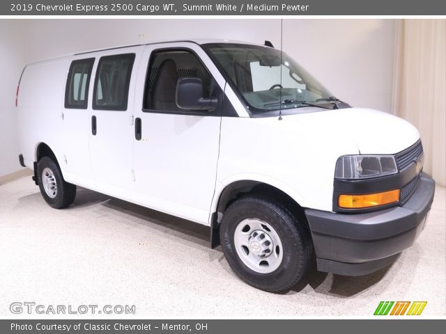 2019 Chevrolet Express 2500 Cargo WT in Summit White