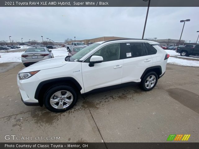 2021 Toyota RAV4 XLE AWD Hybrid in Super White