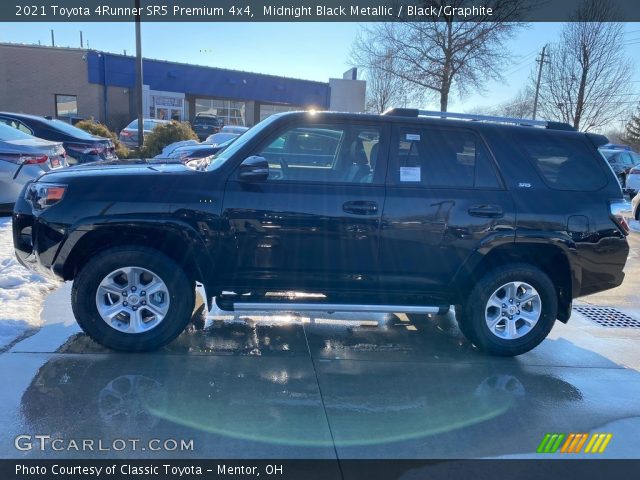 2021 Toyota 4Runner SR5 Premium 4x4 in Midnight Black Metallic