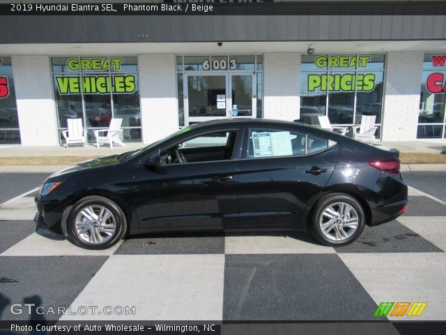 2019 Hyundai Elantra SEL in Phantom Black