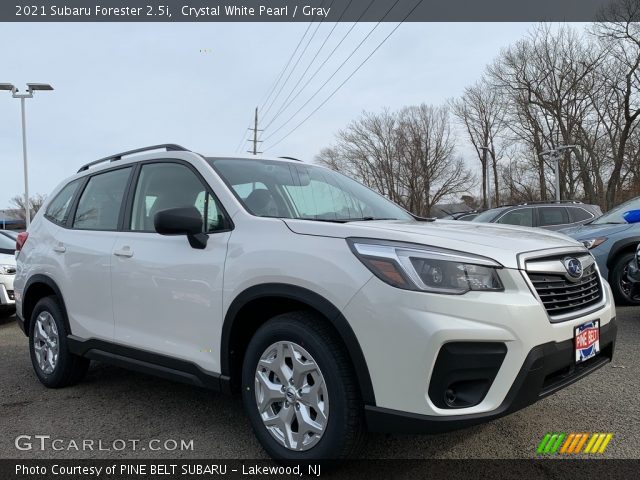 2021 Subaru Forester 2.5i in Crystal White Pearl