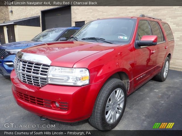 2014 Lincoln Navigator 4x4 in Ruby Red
