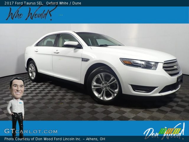 2017 Ford Taurus SEL in Oxford White