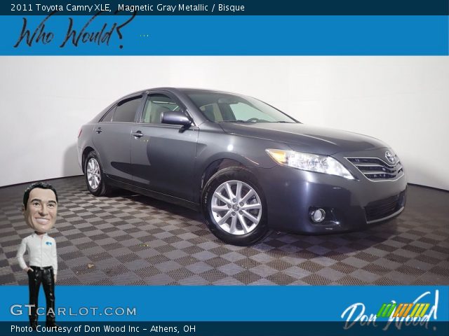 2011 Toyota Camry XLE in Magnetic Gray Metallic