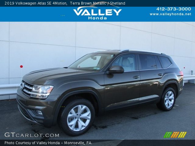 2019 Volkswagen Atlas SE 4Motion in Terra Brown Metallic