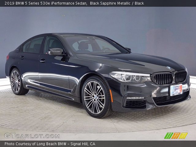 2019 BMW 5 Series 530e iPerformance Sedan in Black Sapphire Metallic