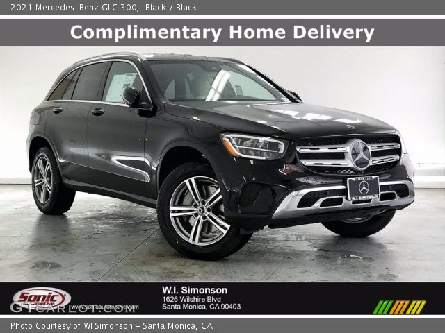 2021 Mercedes-Benz GLC 300 in Black