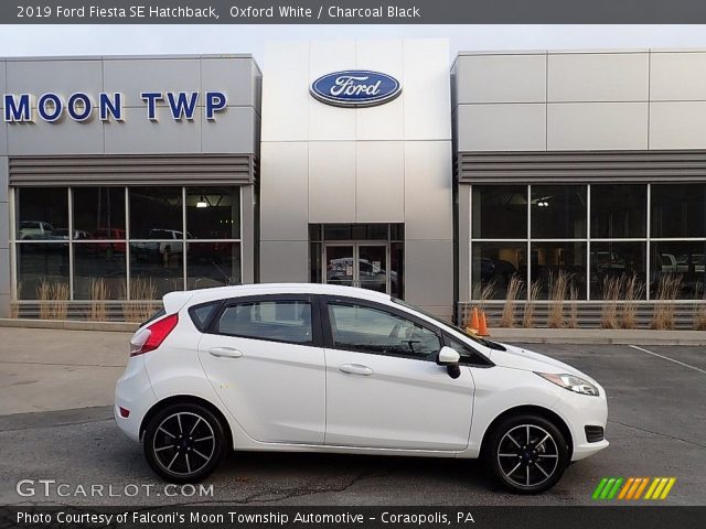 2019 Ford Fiesta SE Hatchback in Oxford White