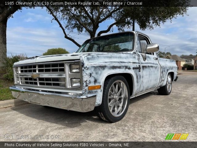 1985 Chevrolet C/K C10 Custom Deluxe Regular cab in Frost White