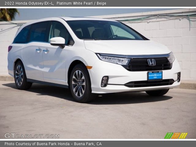 2022 Honda Odyssey EX-L in Platinum White Pearl