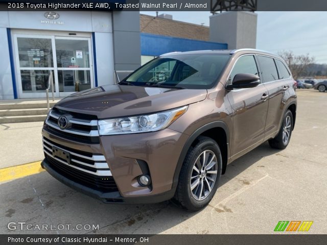 2018 Toyota Highlander XLE AWD in Toasted Walnut Pearl