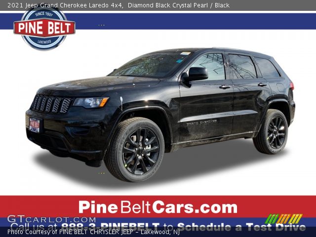 2021 Jeep Grand Cherokee Laredo 4x4 in Diamond Black Crystal Pearl