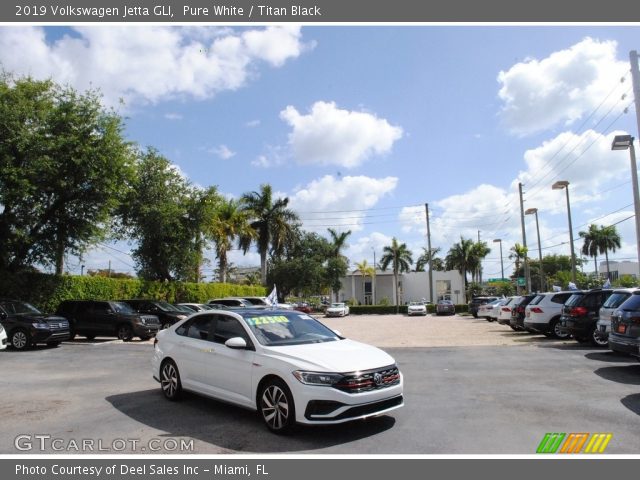 2019 Volkswagen Jetta GLI in Pure White