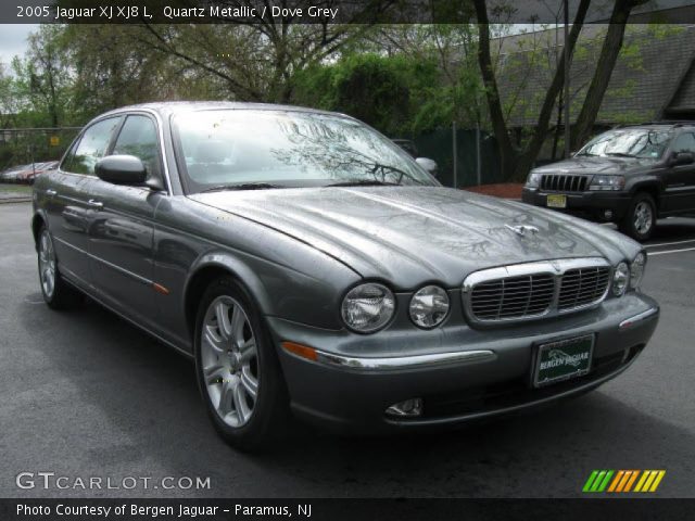 2005 Jaguar XJ XJ8 L in Quartz Metallic