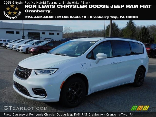 2021 Chrysler Pacifica Hybrid Touring L in Bright White