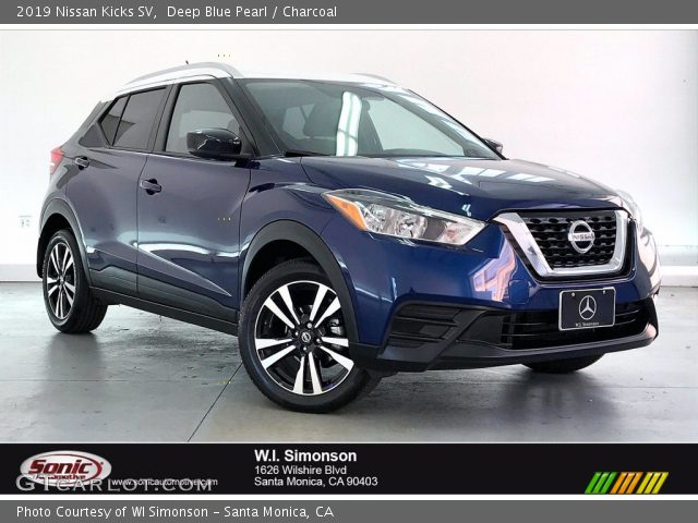 2019 Nissan Kicks SV in Deep Blue Pearl