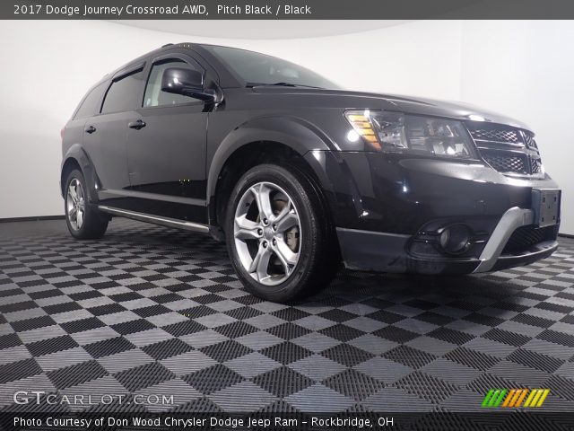 2017 Dodge Journey Crossroad AWD in Pitch Black