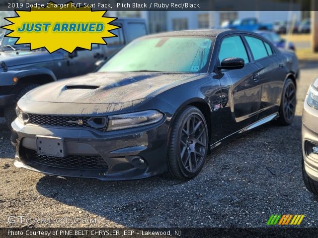 2019 Dodge Charger R/T Scat Pack in Pitch Black