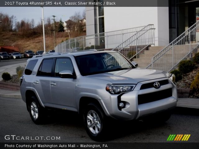 2017 Toyota 4Runner SR5 4x4 in Classic Silver Metallic