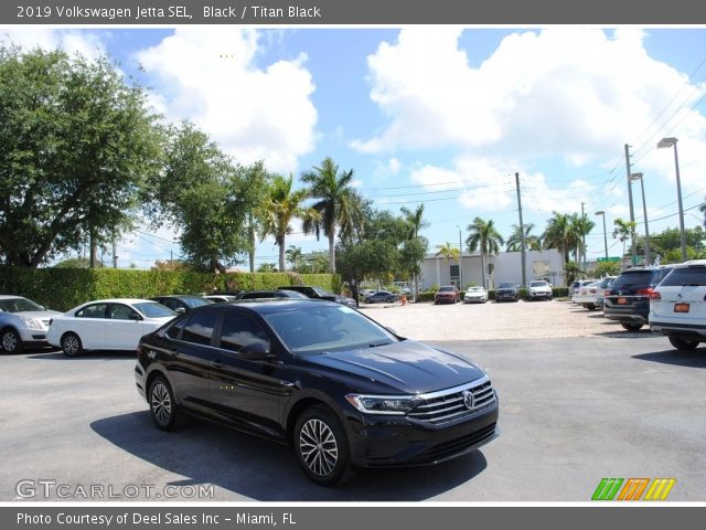 2019 Volkswagen Jetta SEL in Black