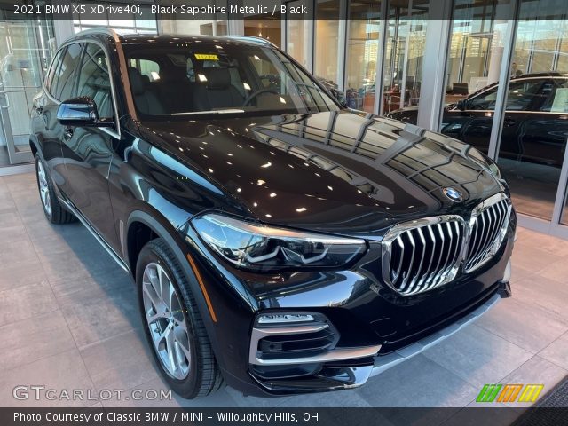 2021 BMW X5 xDrive40i in Black Sapphire Metallic