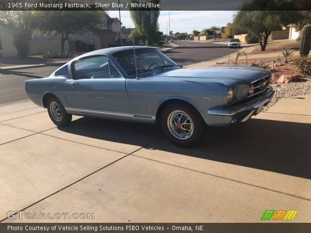 1965 Ford Mustang Fastback in Silver Blue