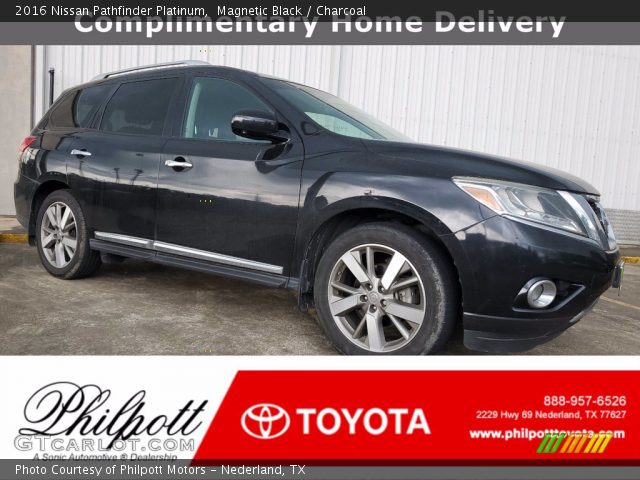 2016 Nissan Pathfinder Platinum in Magnetic Black